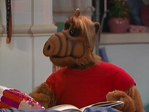 ALF Season 3 Episode 1 - Stop in the Name of Love