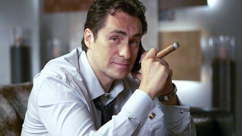 Weeds Season 4 Episode 13 - If You Work for a Living, Then Why Do You Kill Yourself Working?