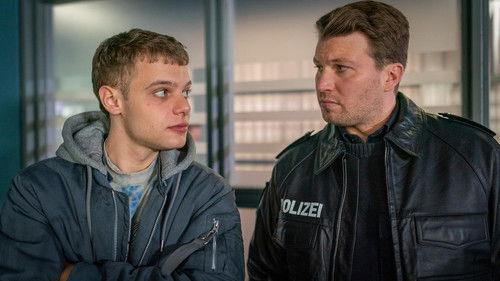 Hamburg Dockland Season 17 Episode 13 - Episode 13