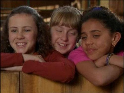 The Saddle Club Season 1 Episode 15 - Gift Horse