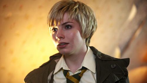 Young Dracula Season 3 Episode 11 - Hit Chicks