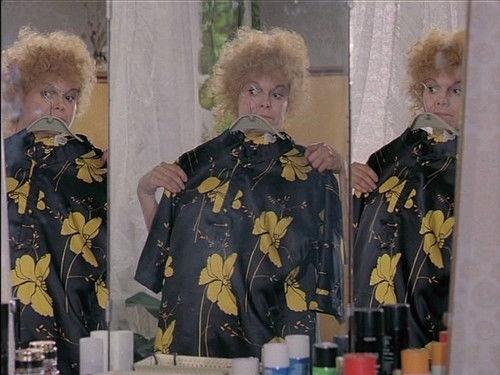 Spuk im Hochhaus Season 1 Episode 2 - The Angry Sofa