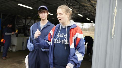 Welcome to Flatch Season 1 Episode 11 - No Credit/Bad Credit