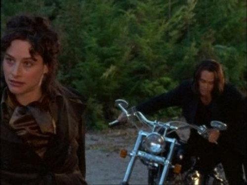 The Crow: Stairway to Heaven Season 1 Episode 7 - Double Take