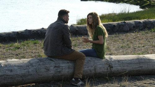 The Crossing Season 1 Episode 3 - Pax Americana