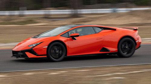 MotorWeek Season 42 Episode 22 - Lamborghini Huracan Tecnica