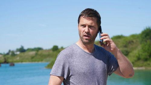 Private Eyes Season 3 Episode 8 - The Conroy Curse