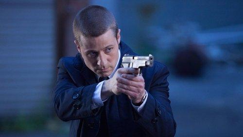 Gotham Season 1 Episode 3 - The Balloonman