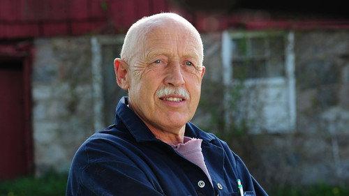 The Incredible Dr. Pol Season 1 Episode 1 - Vet and Wild
