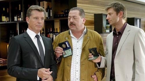 Die Rosenheim-Cops Season 8 Episode 25 - Drei Sterne und ein Todesfall