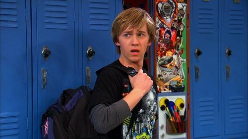 Good Luck Charlie Season 1 Episode 23 - Pushing Buttons