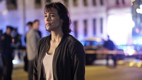 Somewhere Between Season 1 Episode 4 - Fate Takes a Holiday