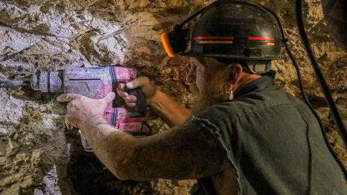 Outback Opal Hunters Season 11 Episode 8 - Over the Concrete Rainbow