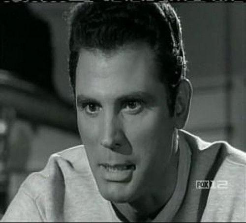 Perry Mason Season 8 Episode 19 - The Case of the Feather Cloak