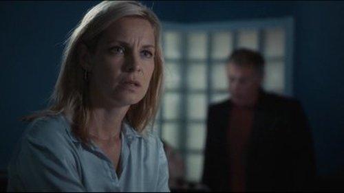 100 Code Season 1 Episode 7 - The Cop That Hugs