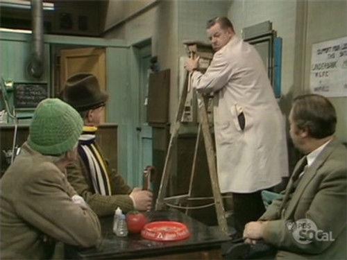 Last of the Summer Wine Season 4 Episode 2 - Getting On Sydney's Wire