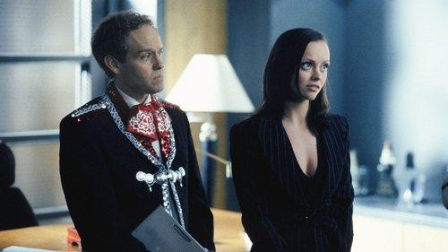 Ally McBeal Season 5 Episode 17 - Love Is All Around (2)