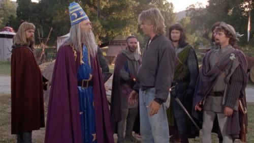 MacGyver Season 7 Episode 7 - Good Knight MacGyver (1)