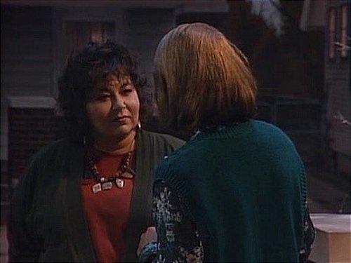 Roseanne Season 2 Episode 9 - We Gather Together
