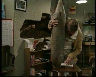 The Brittas Empire Season 5 Episode 7 - UXB