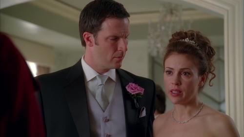 Castle Season 2 Episode 12 - A Rose for Everafter