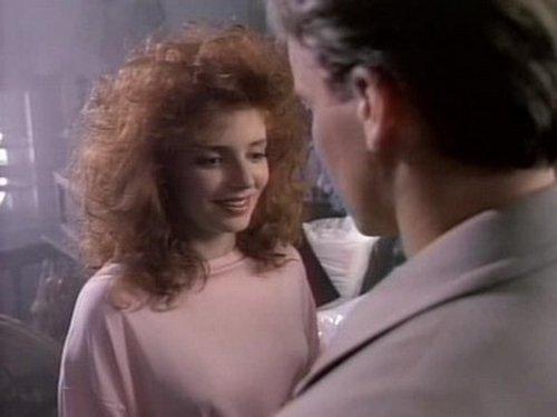 Friday the 13th: The Series Season 1 Episode 23 - Badge of Honor