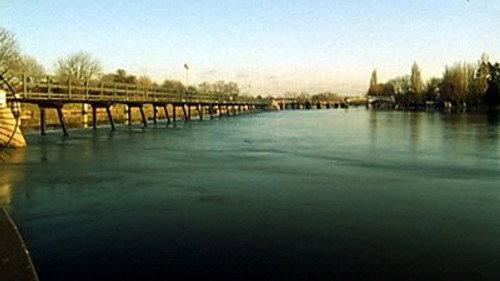 Natural World Season 19 Episode 14 - Timeless Thames