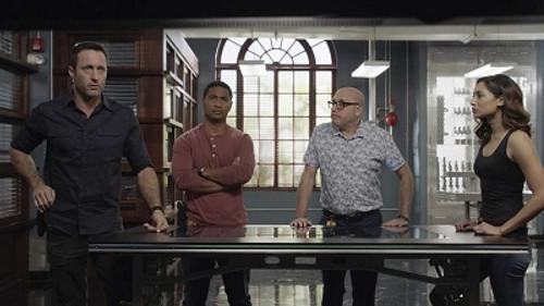 Hawaii Five-0 Season 9 Episode 19 - Pupuhi ka heʻe o kai uli (The Octopus of the Deep Spews Its Ink)