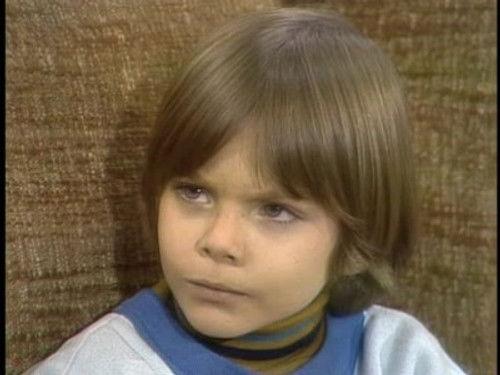 All in the Family Season 2 Episode 17 - Mike's Mysterious Son