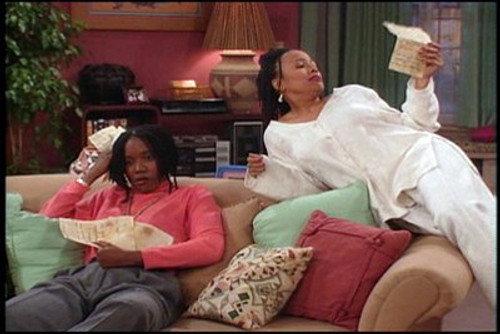 Living Single Season 1 Episode 16 - Fatal Distraction