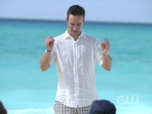 Beauty and the Geek Season 4 Episode 9 - Viva Mexico!