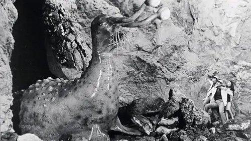 Ultra Q Season 1 Episode 3 - The Gift From Space