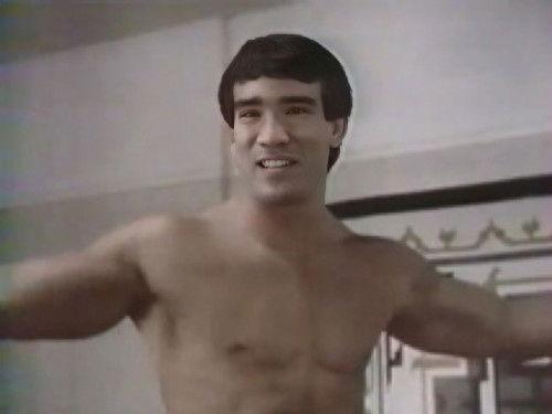 Sidekicks Season 1 Episode 12 - The Cousin Who Fell to Earth