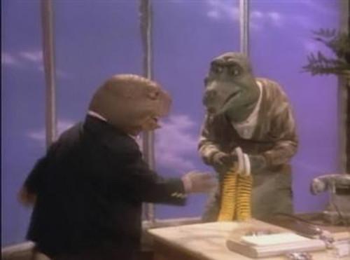 Dinosaurs Season 3 Episode 3 - Network Genius