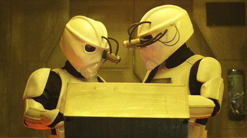 Troopers Season 1 Episode 16 - Tractor Beam