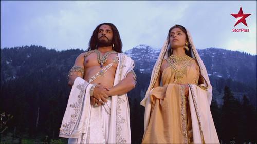 Mahabharat Season 2 Episode 16 - Pandu steps down from the throne