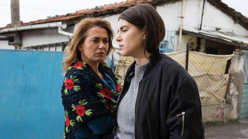 Mrs. Fazilet and Her Daughters Season 1 Episode 1 - Episode 1