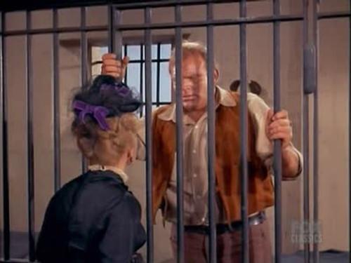 Bonanza Season 4 Episode 4 - A Hot Day for a Hanging