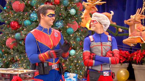 Henry Danger Season 2 Episode 9 - Christmas Danger