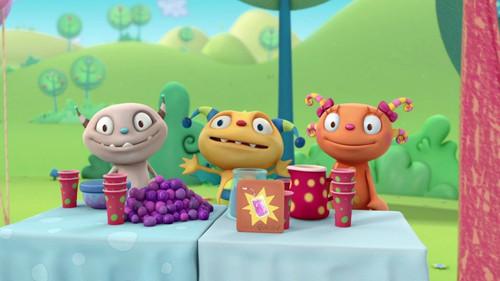Henry Hugglemonster Season 1 Episode 8 - The Hugglejuice Stand - The Huggledance Party