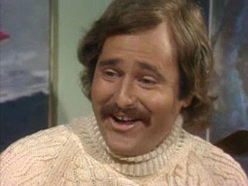 All in the Family Season 6 Episode 10 - Gloria Suspects Mike