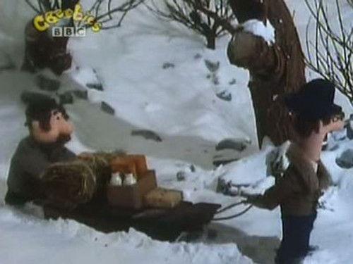 Postman Pat Season 1 Episode 11 - Pat Goes Sledging