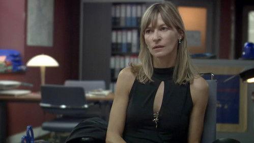 undefined Season 2 Episode 4 - Moord op de Antiquair