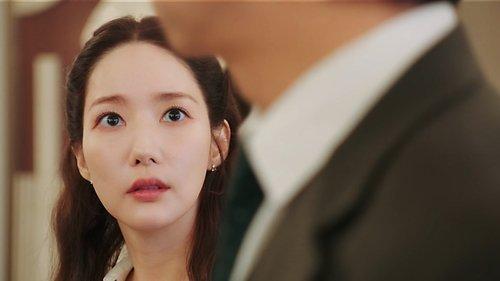 Confidence Queen Season 1 Episode 11 - The Falling Out