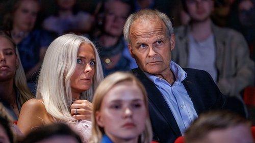 Solsidan Season 8 Episode 10 - Premiären