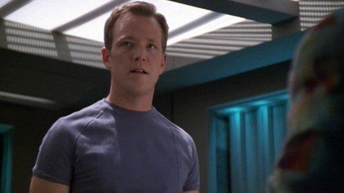 Star Trek: Voyager Season 5 Episode 9 - Thirty Days
