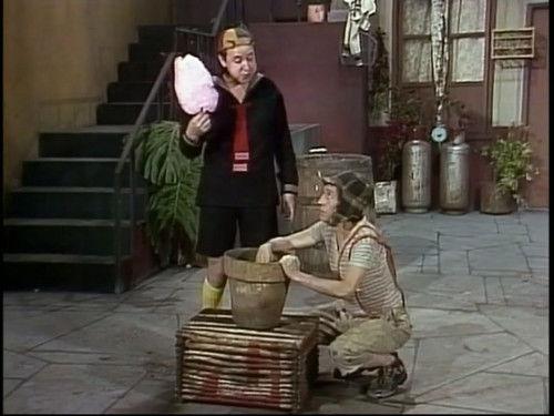 El Chavo del Ocho Season 5 Episode 7 - Dinero en Maceta