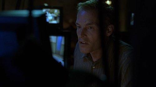 24 Season 1 Episode 6 - 5:00 A.M.-6:00 A.M.