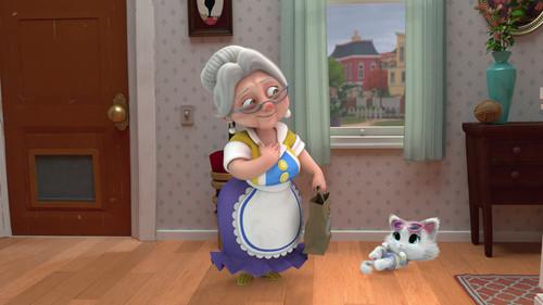 44 Cats Season 2 Episode 25 - Granny Pina's birthday