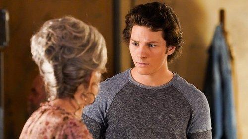 Young Sheldon Season 5 Episode 22 - Clogged Pore, a Little Spanish and the Future